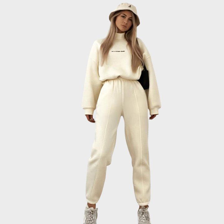 Storm | Conjunto Joven de Camiseta y Pantalones