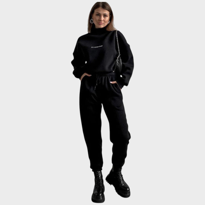 Storm | Conjunto Joven de Camiseta y Pantalones