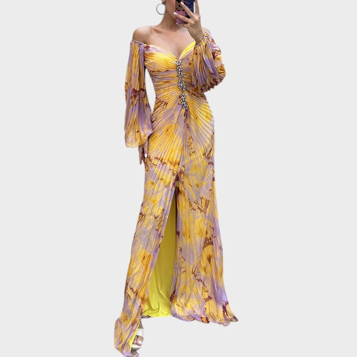 Cloé | Elegant Heart Neckline Dress