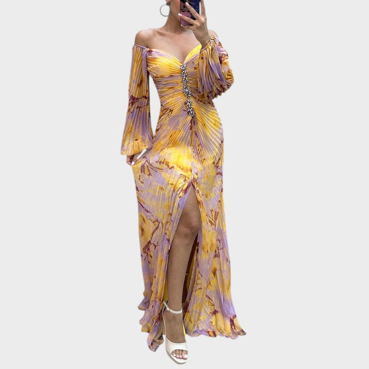 Cloé | Elegant Heart Neckline Dress
