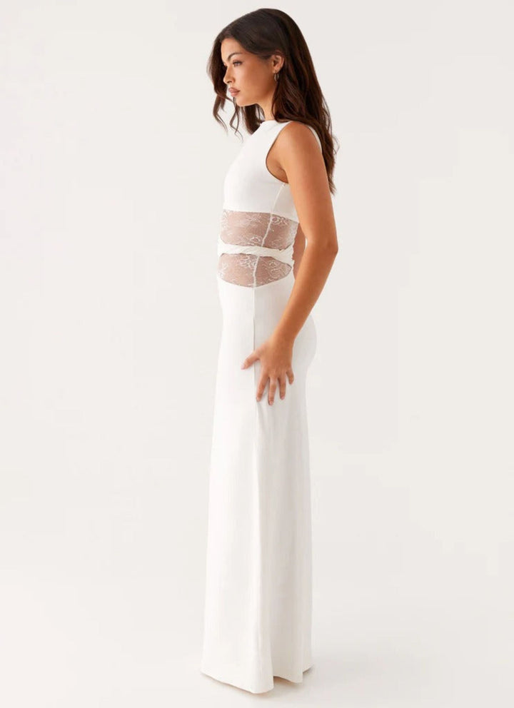 Luna | Vestido largo elegante con aberturas y cordones