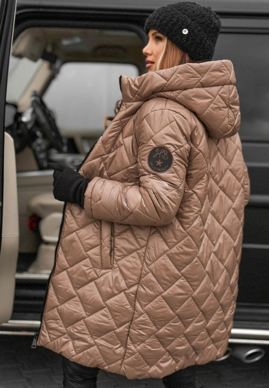 Chaqueta Acolchada para Damas con Capucha — Diseño de Cuadros y Cierre de Cremallera