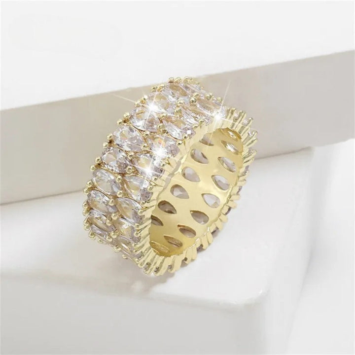Anillo Ancho de Cristal Dorado Oriental