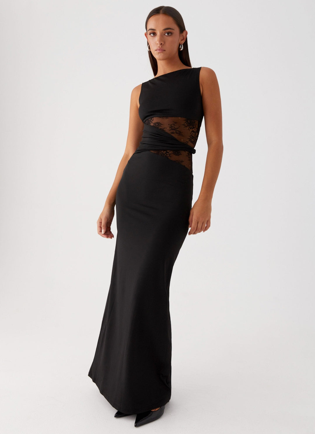 Luna | Vestido largo elegante con aberturas y cordones