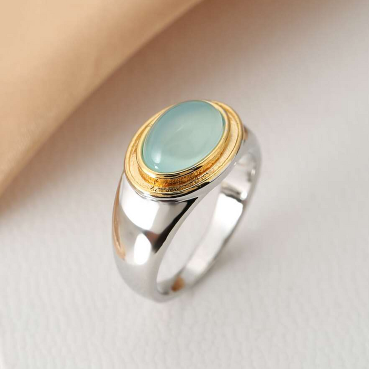 Anillo Retro con Piedra de Luna Verde