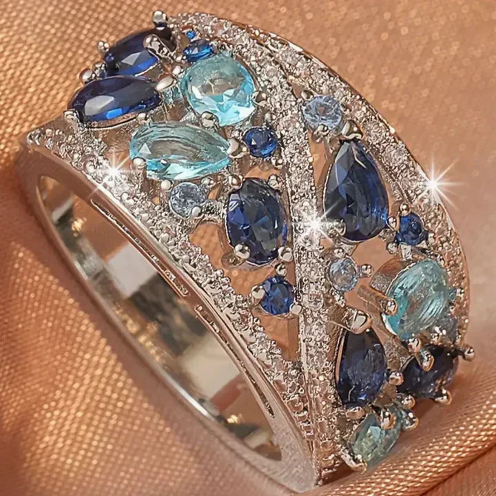 Anillo retro con zirconia azul