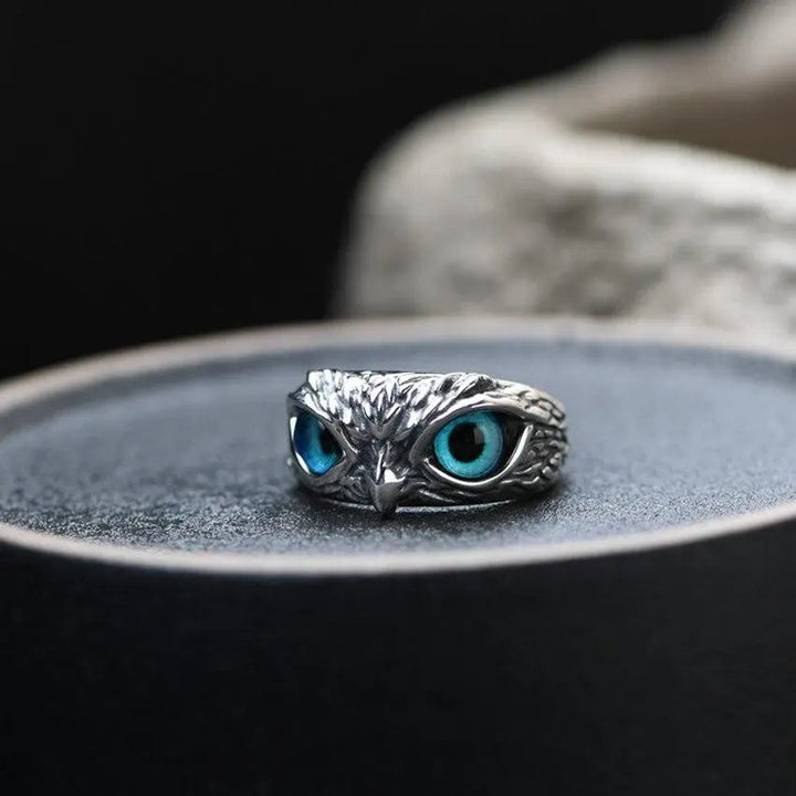 Anillo Ajustable de Búho de la Buena Suerte en Plata con Ópalo