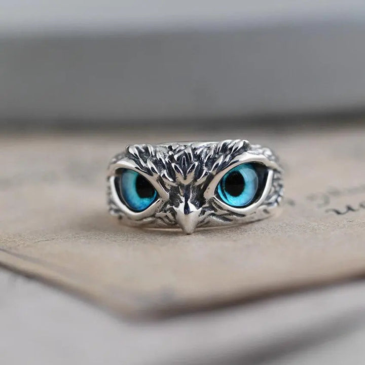 Anillo Ajustable de Búho de la Buena Suerte en Plata con Ópalo