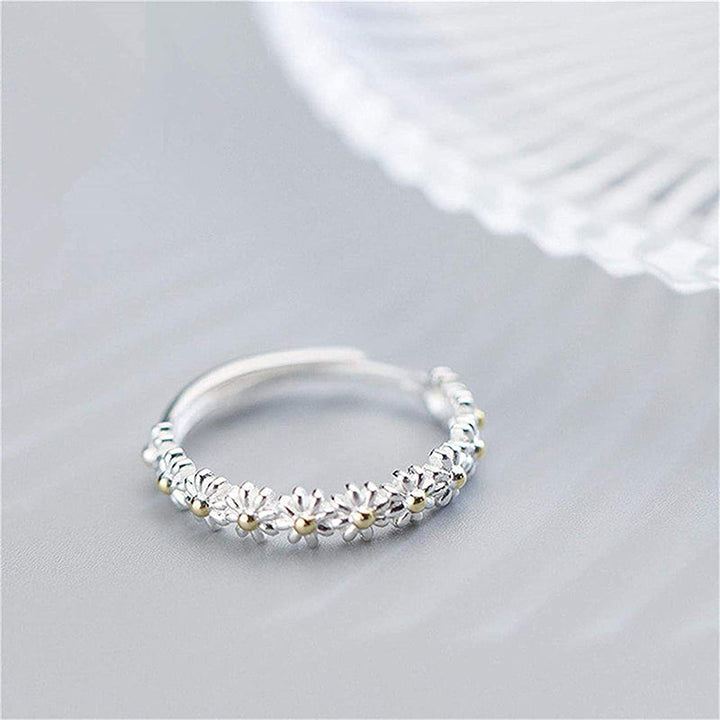 Anillo Ajustable de Plata y Esmalte Hecho a Mano con Margaritas