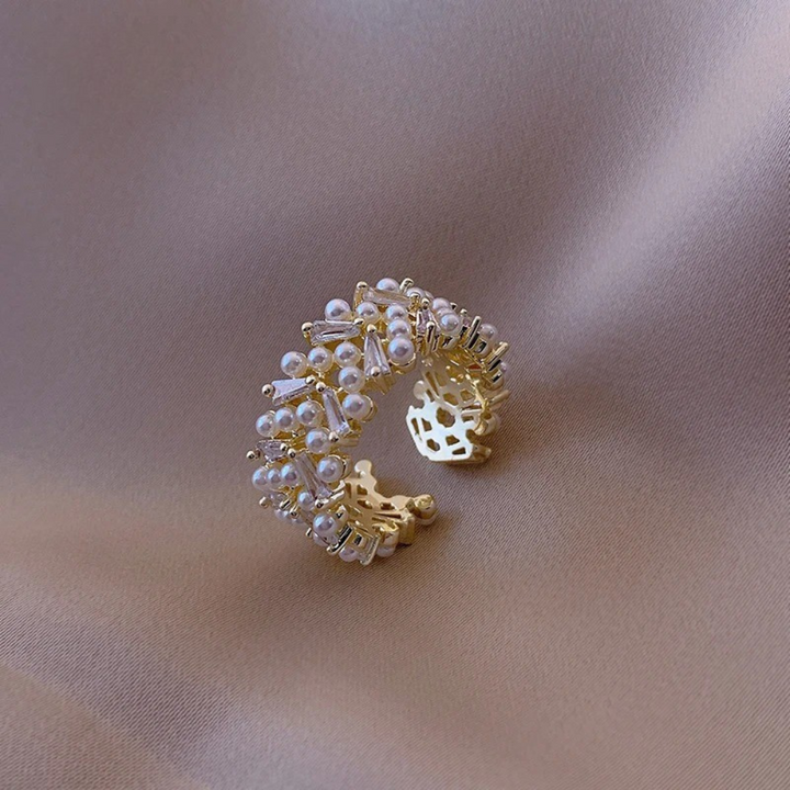 Anillo retro ajustable con perlas y cristales dorados