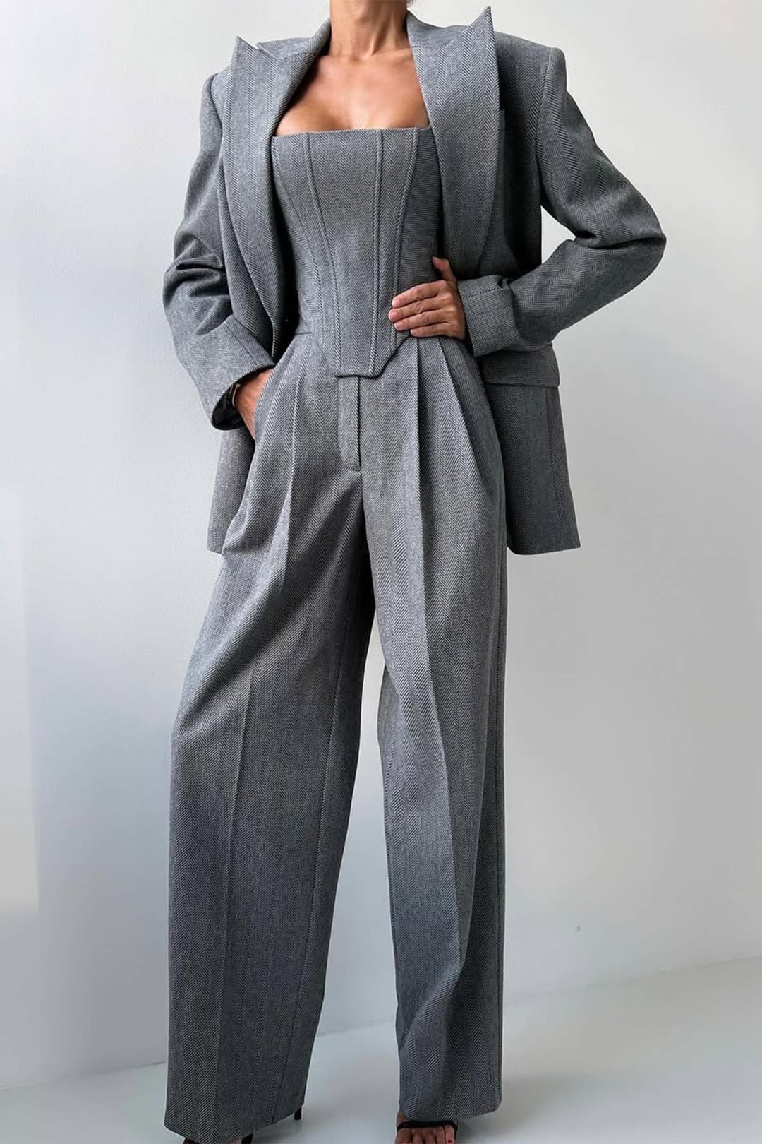 Dolce™ - Conjunto de tres piezas con blazer de doble botonadura