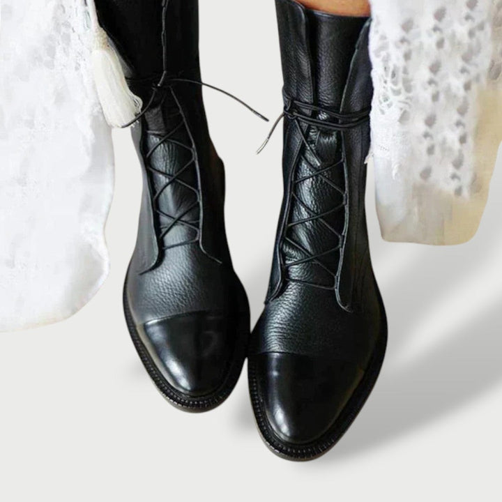 Berta | Botas de Piel con Cordones Caña Media Mujer Cap-Toe