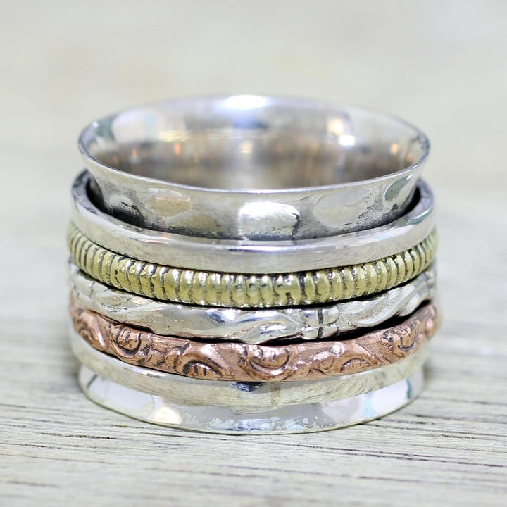 anillo vintage en oro y plata con rueda