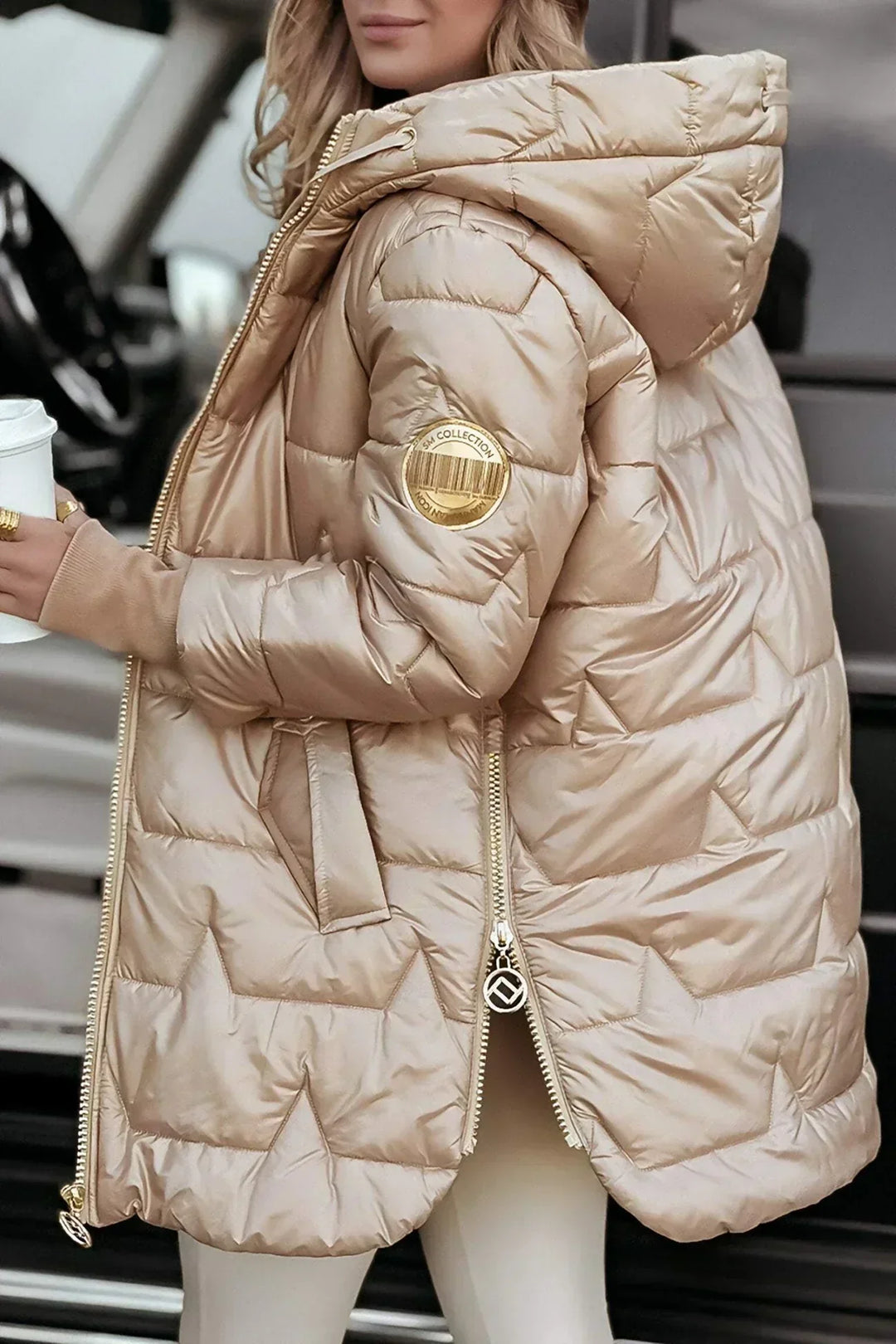 Nora - Abrigo Elegante de Invierno con Capucha y Acolchado