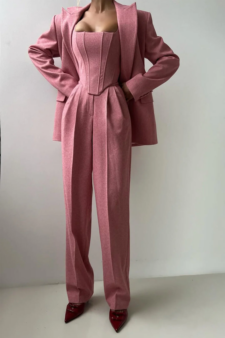 Dolce - Conjunto de Tres Piezas con Blazer de Doble Botonadura