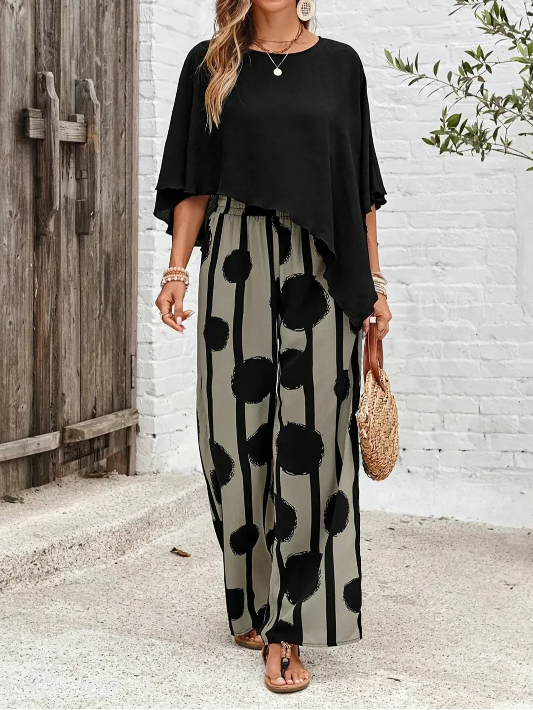 Soledad | Conjunto Casual de Dos Piezas Top Asimétrico y Pantalón Pierna Ancha Mujer Estampado